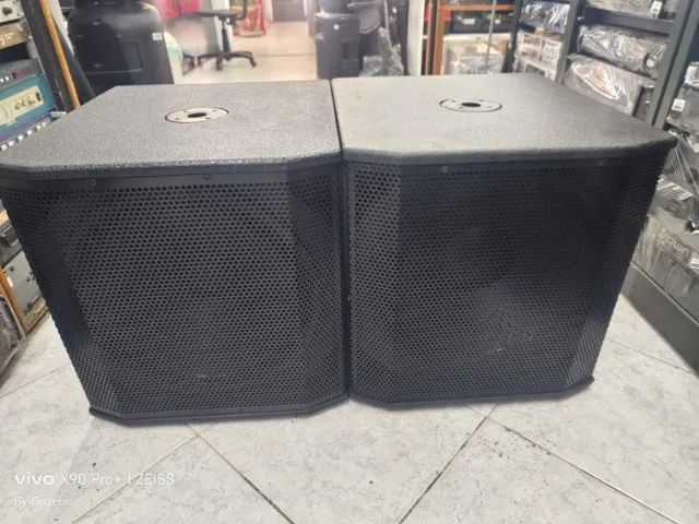 Par De Subgraves 18pol Com Módulo Dclass 1000w Excelente!! - Foto 2