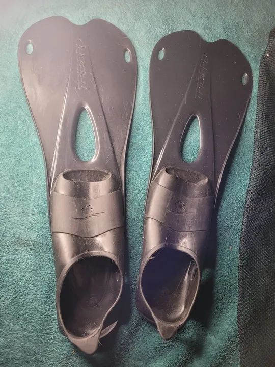 Nadadeiras Trident - Tamanho P 33-34 - Foto 3