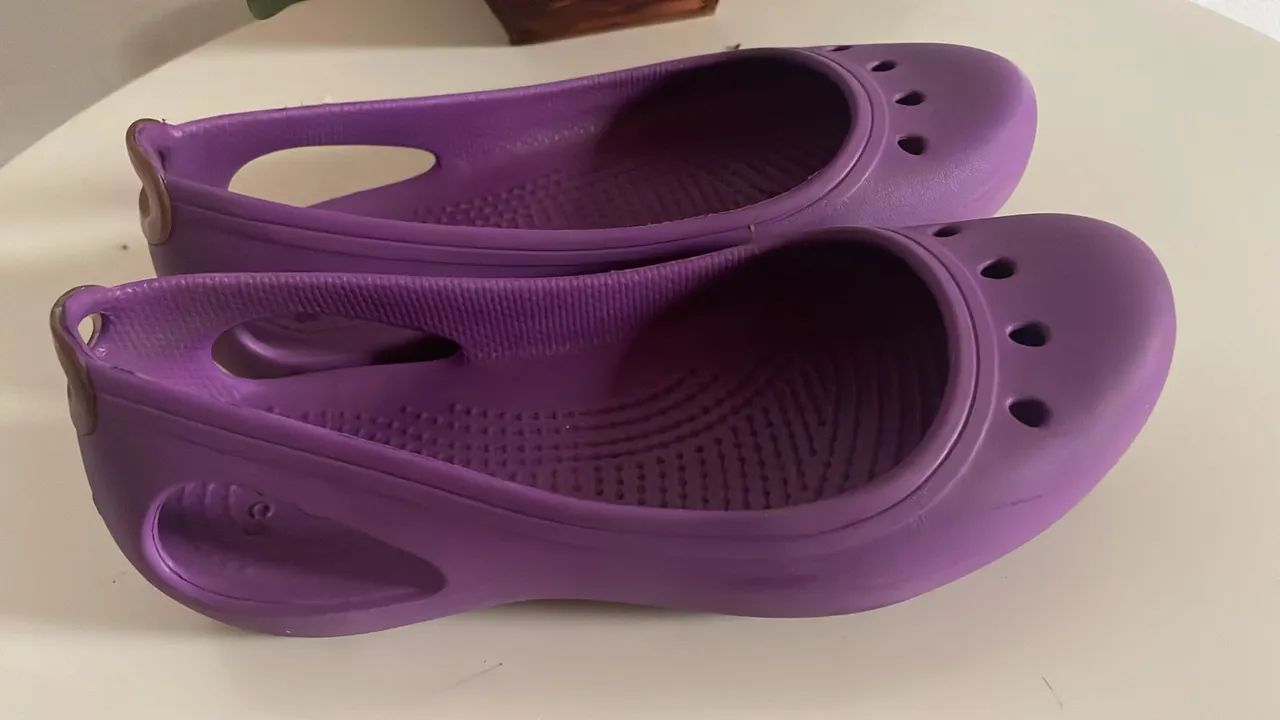 Chinelos Crocs Roxo 34/35 - Foto 3
