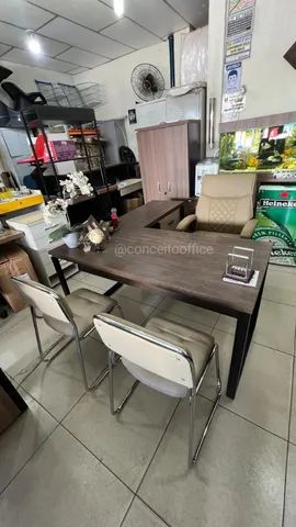 Mesa em L pé industrial com passa fio  - Foto 3