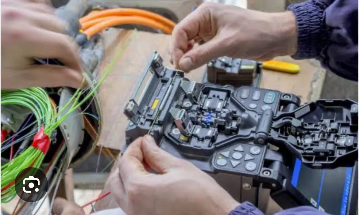 Fazemos Serviço Técnico de Fusão de Fibra Ótica 