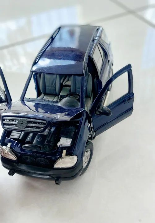 Mercedes-Benz Ml 320 1/18 - Maisto. - Foto 3