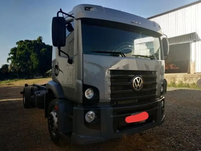 Vw Constellation 17250 chassi 2011 - Foto 2