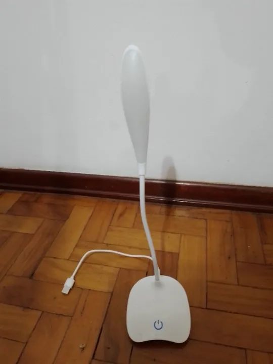 Luminaria LED multilaser USB