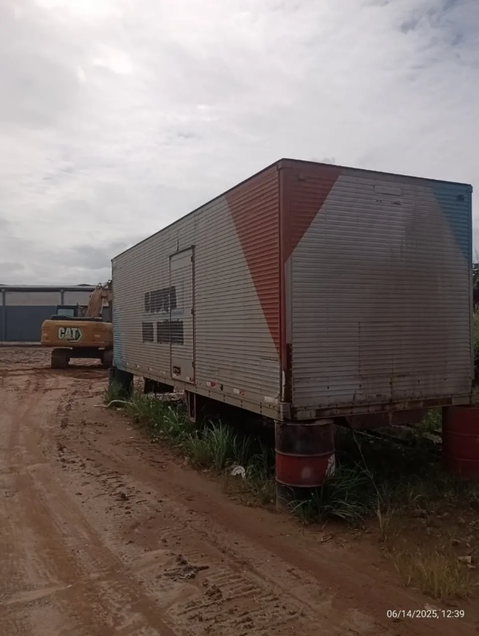 Baú para caminhão Contato *