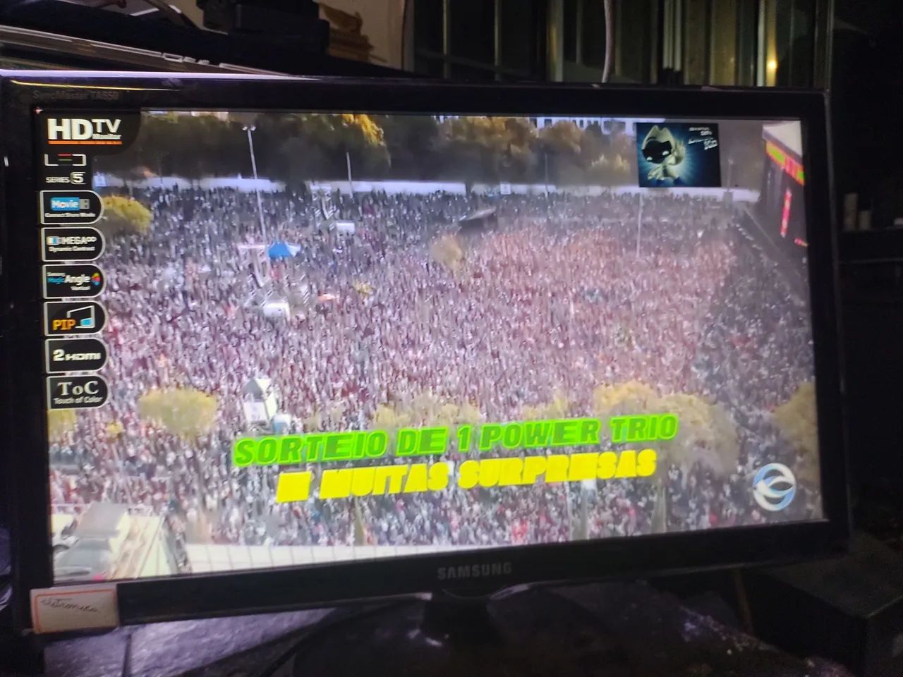 Vendo tv Samsung 26 polegadas top de linha com conversor integrado obs. Não e smartv 