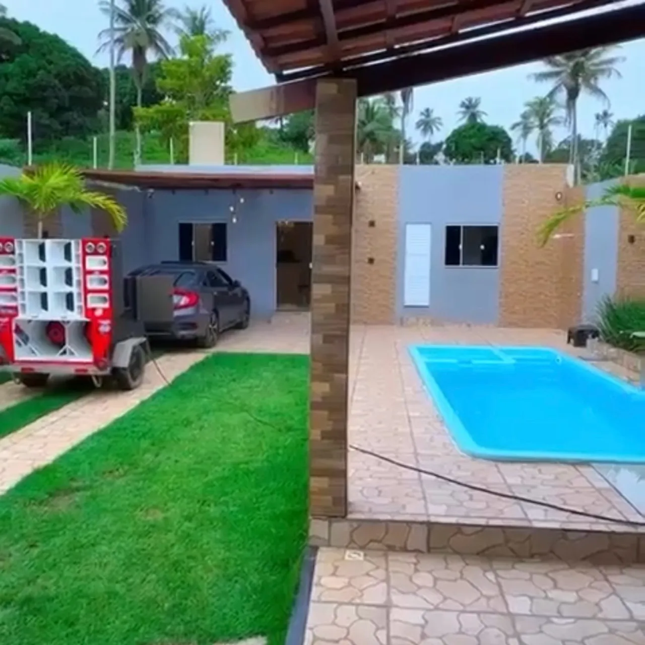 CASA NO POVOADO CABRITA - UM LUXO