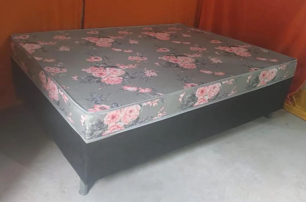 Cama Box Casal com Colchão Floral