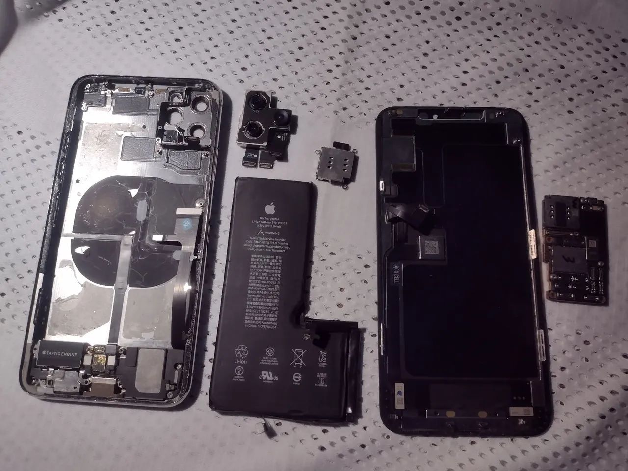 Carcaça  e Peças iPhone 11 Pro Max Branco Original perfeito  - Foto 6