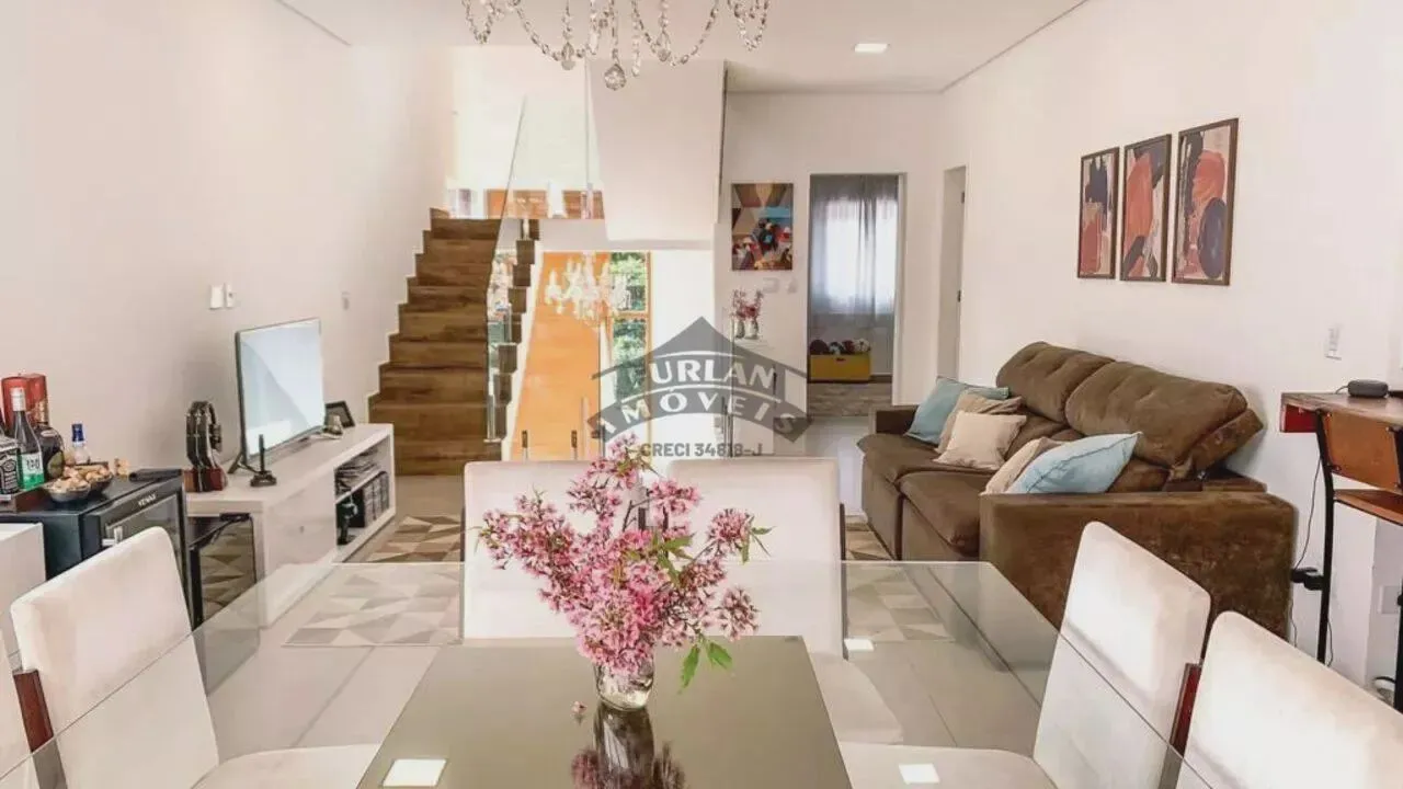 Casa Sobrado alto padrão à venda no Condomínio Village Los Angeles no Jardim Torino em Cot
