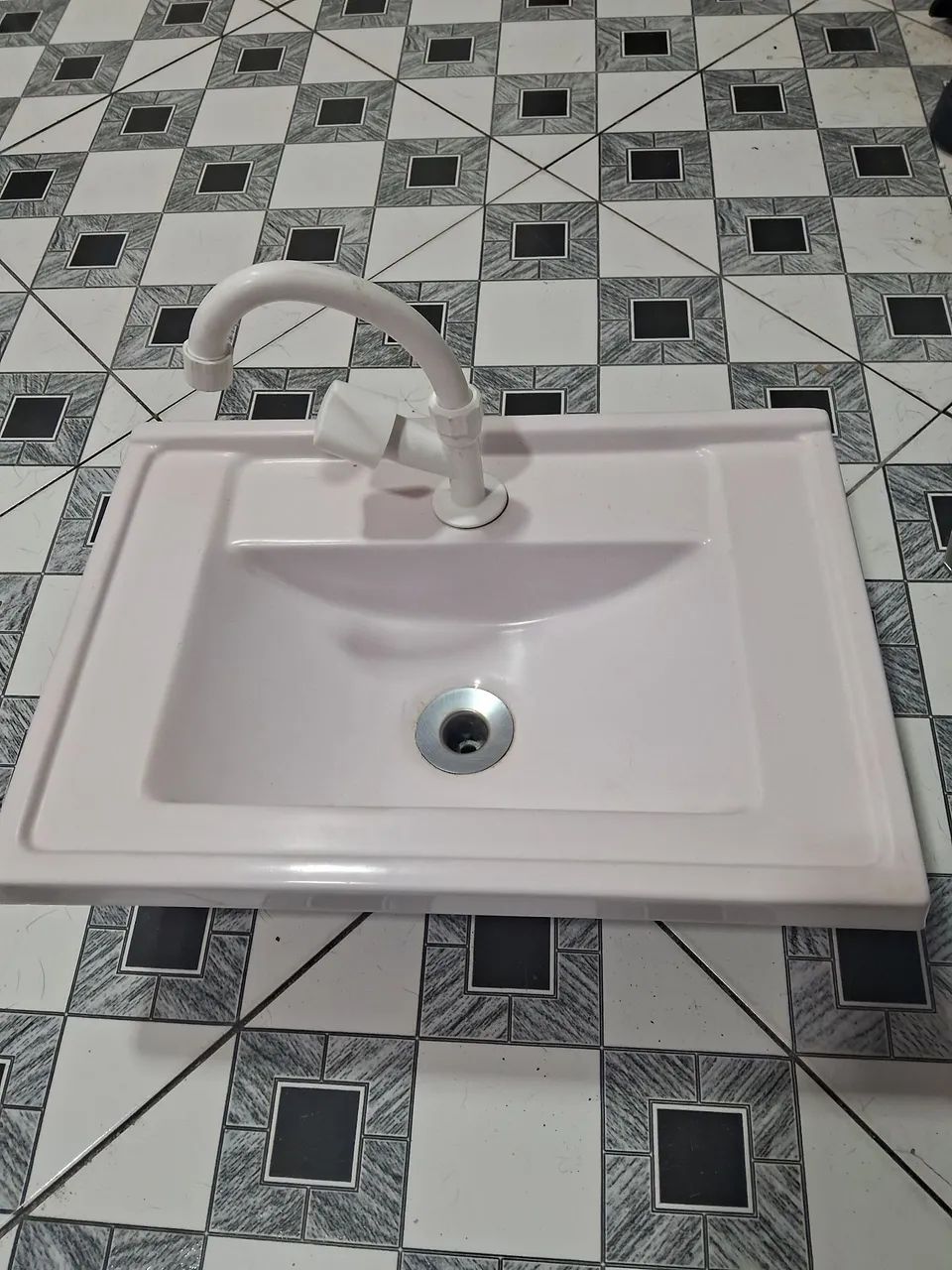 Lavatório de trailer karmanguia  motohome