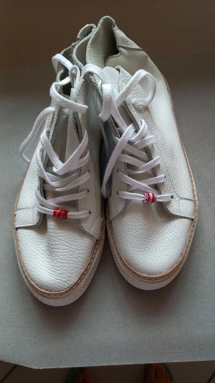 Tenis couro off white cano alto - Foto 2