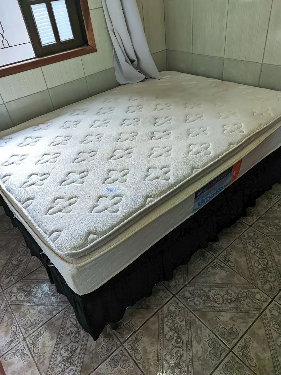Cama Box Casal com Colchão