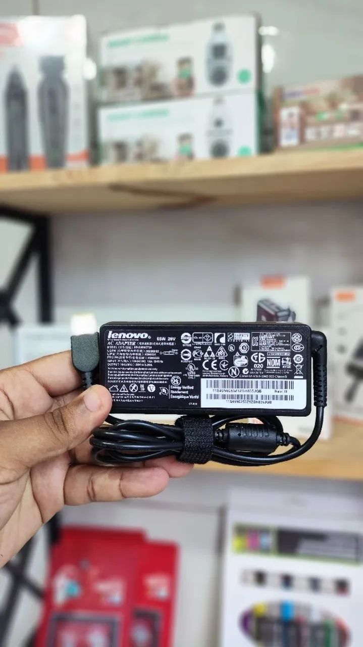 Carregador para notebook Lenovo Tinkped 20V 