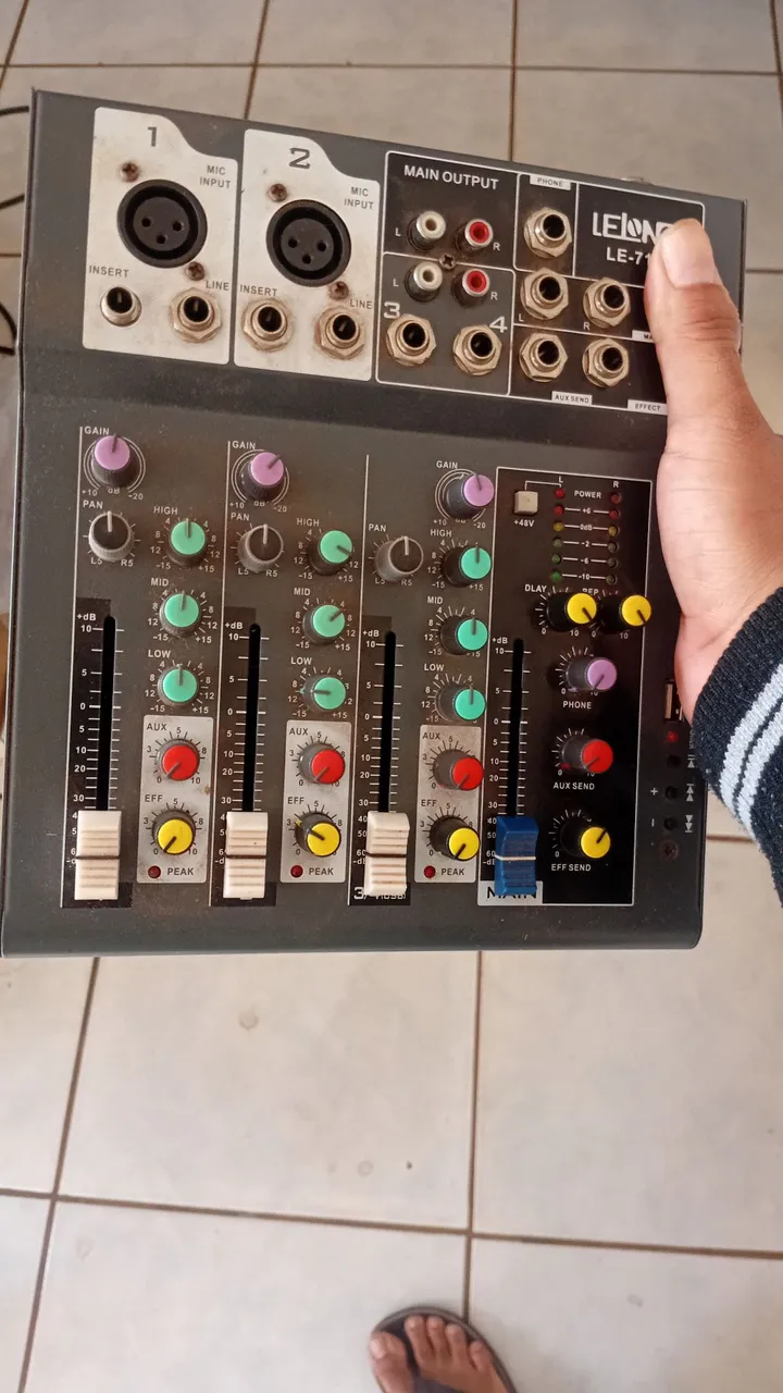 Mesa De Som Le-710