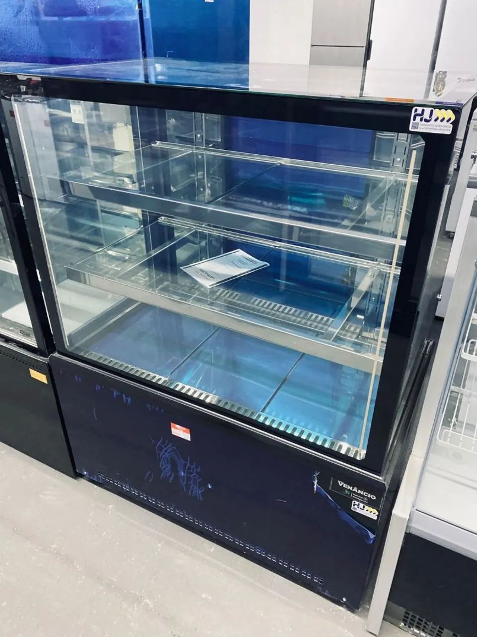 NZ. Vitrine refrigerada 1 metro com desembaçador no vidro VENÂNCIO 