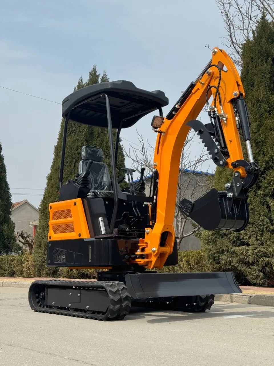 Mini Escavadeira LTMG 2Ton Diesel Kubota 20Hp refrig. água