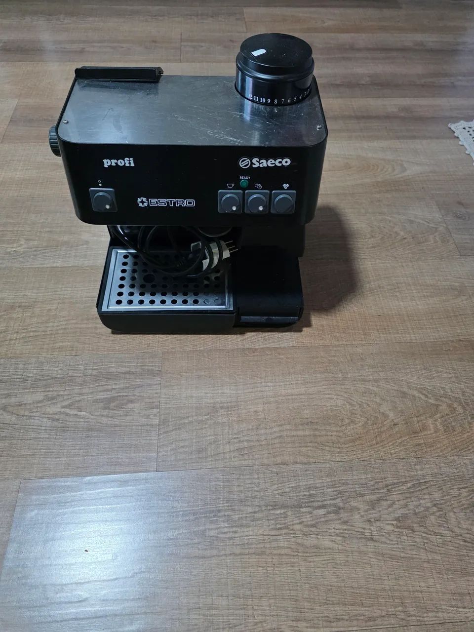 Cafeteira profissional SAECO 