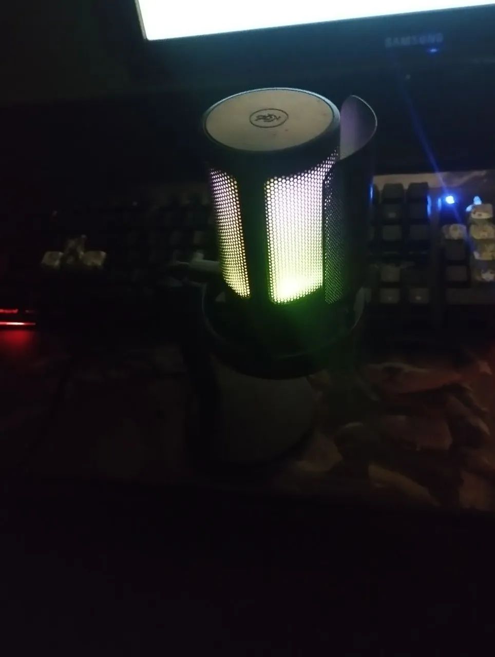 Microfone Gamer RGB com Iluminação LED tipo C - Foto 2