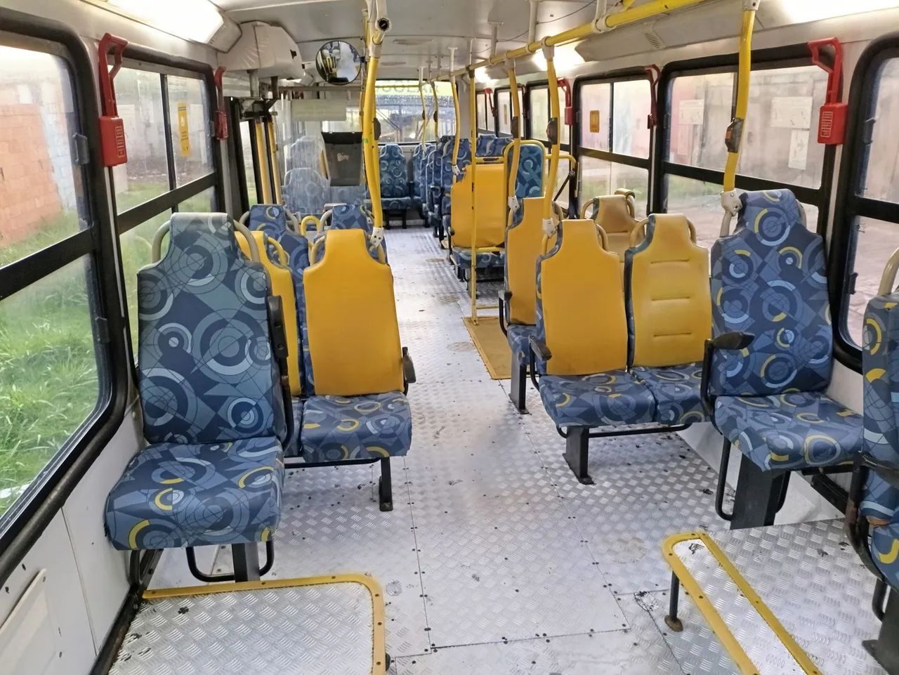 Ônibus Escolar em Ótimo Estado - Foto 12