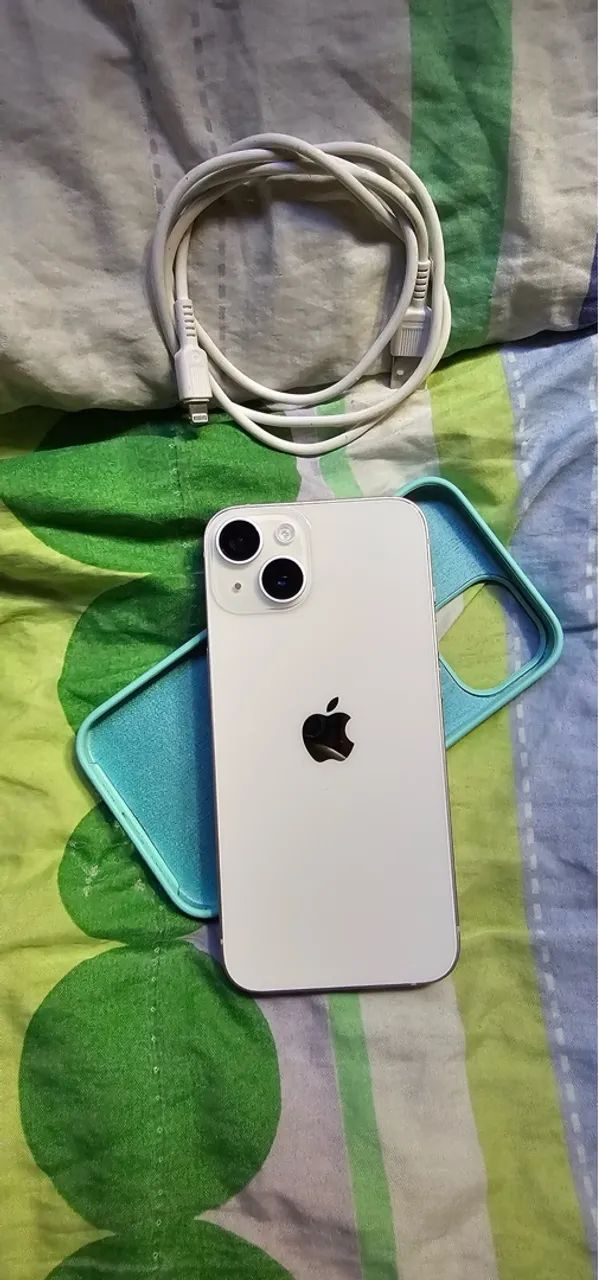 Vendo ou troco um iPhone 14 de 128gb aparelho cabo USB e capa protetora  - Foto 4