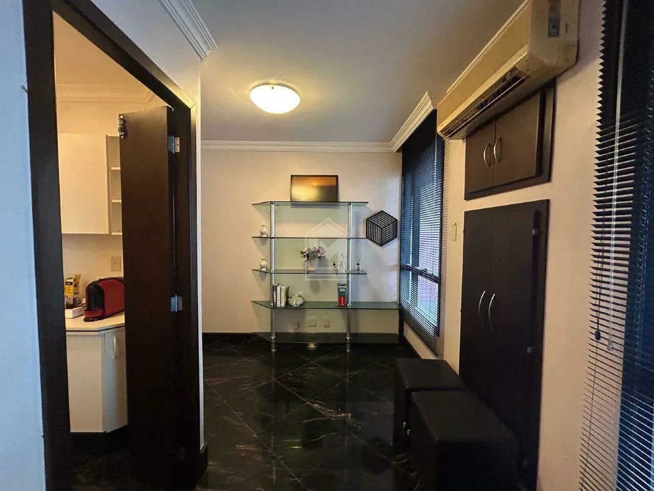 Livia Machado Imóveis vende Sala Comercial Montada  42m², Pronta para Uso! - Foto 10