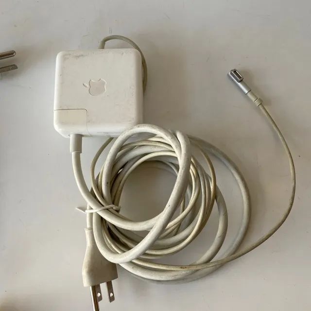 Ref.052 Carregador de Macbook Pro usado em perfeito estado e funcionamento - Foto 2