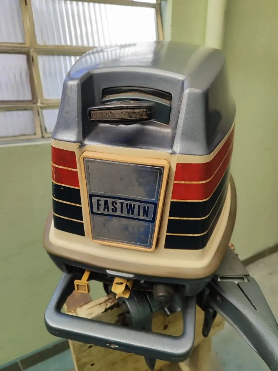 Motor de Popa Evinrude Fastwin 18HP (1973) ÓTIMO ESTADO - Foto 3