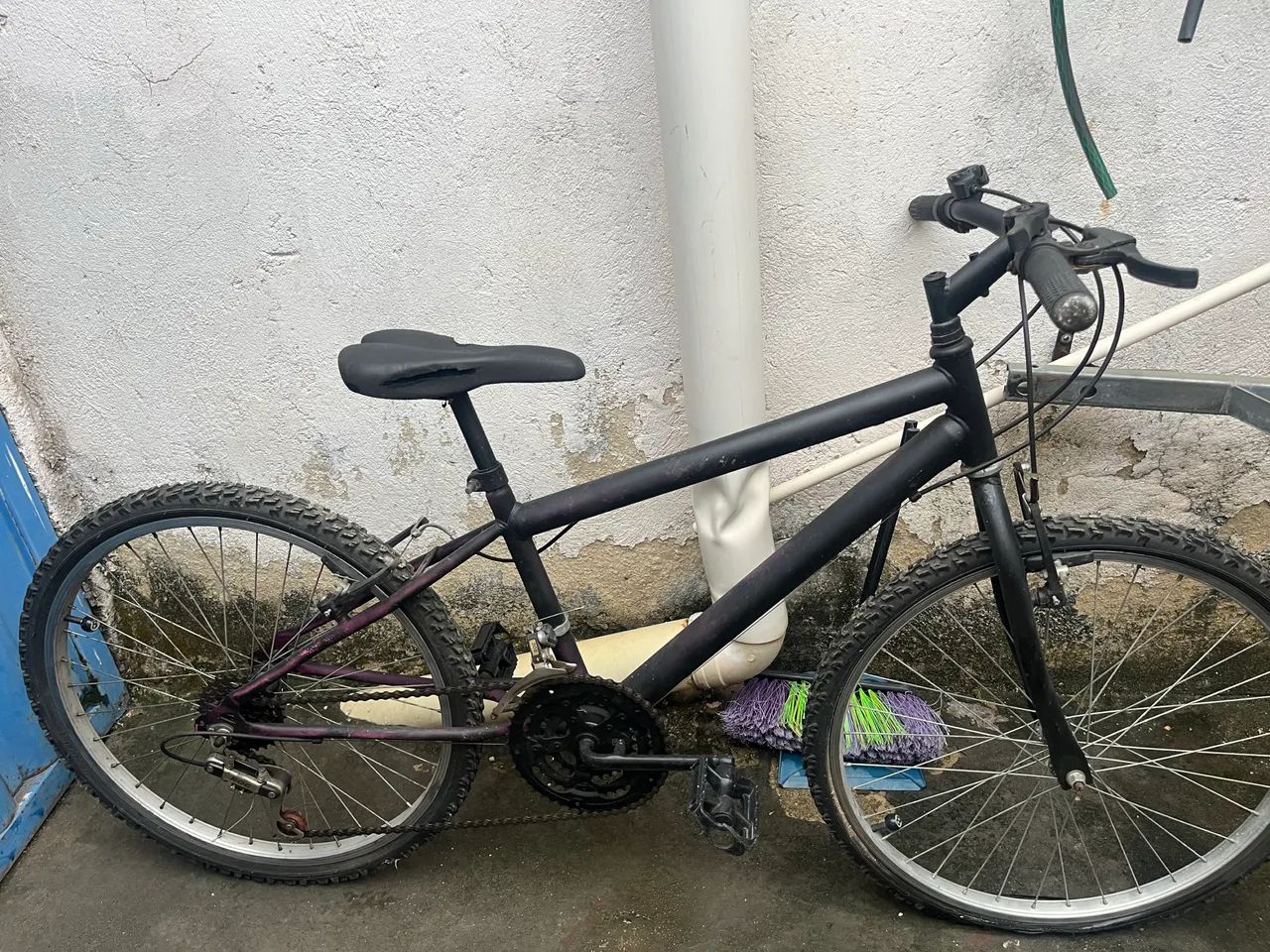 Bicicleta Aro 26 - 18 Marchas - Oportunidade! - Foto 2