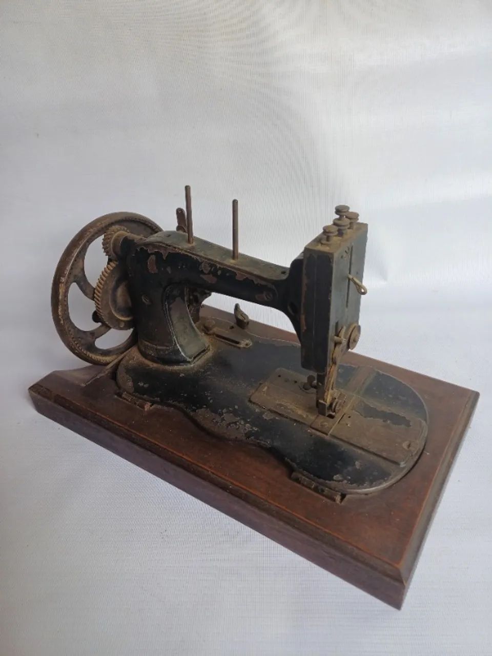 MAQUINA DE COSTURA ANTIGA64961615537411120