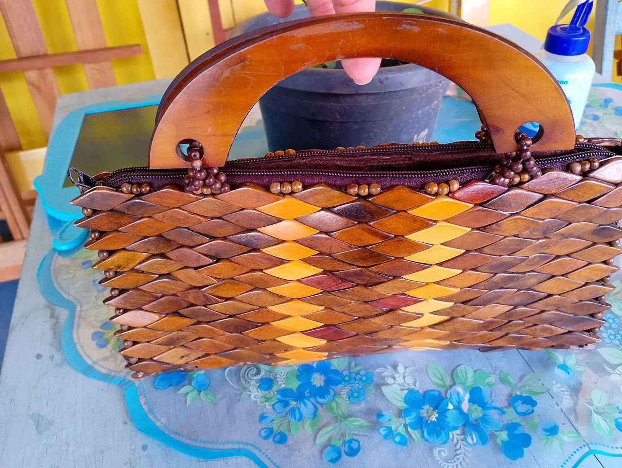 Bolsa de mão em madeira artesanal  - Foto 4