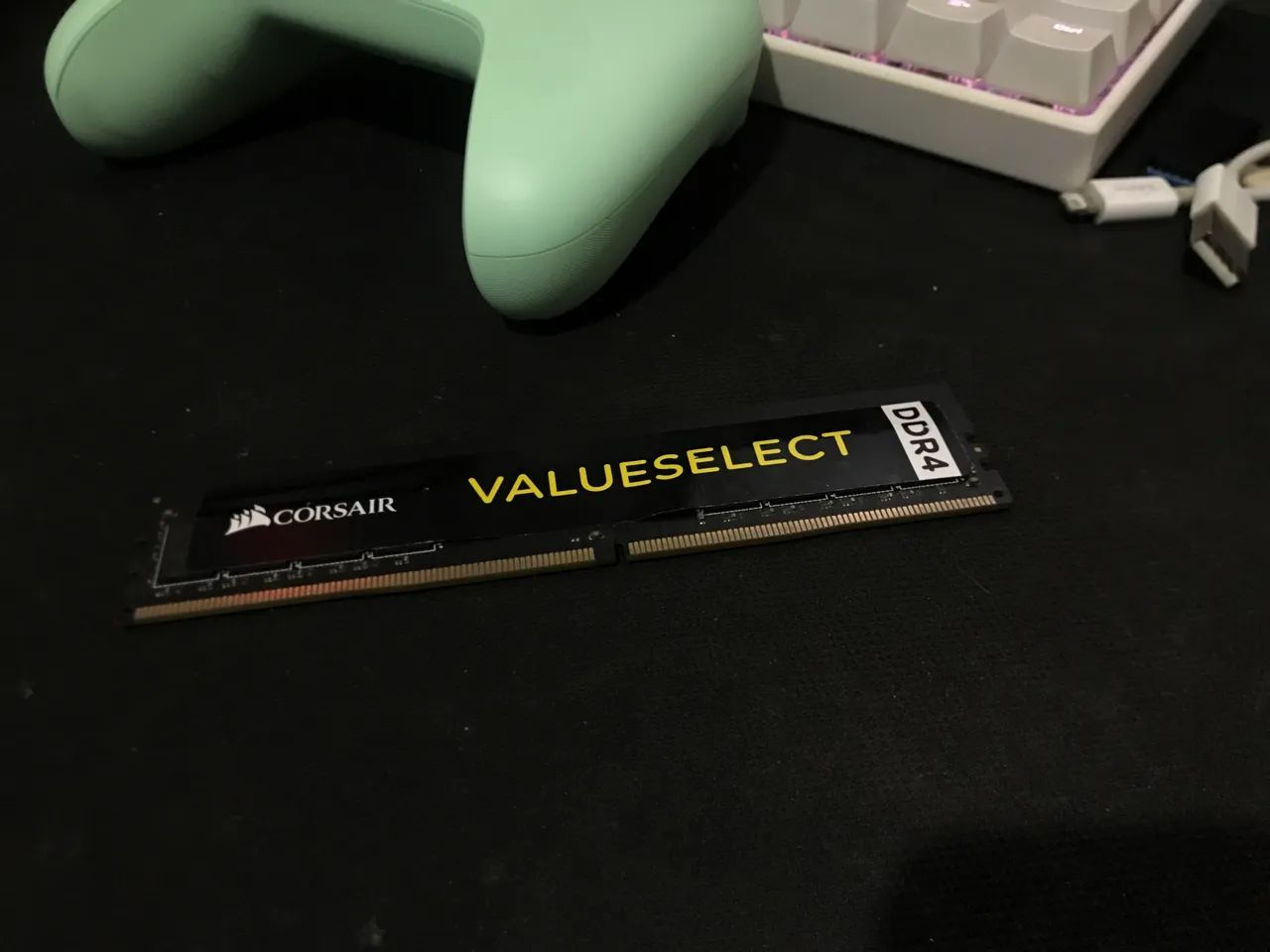 Memória Corsair 1x8gb DDR4