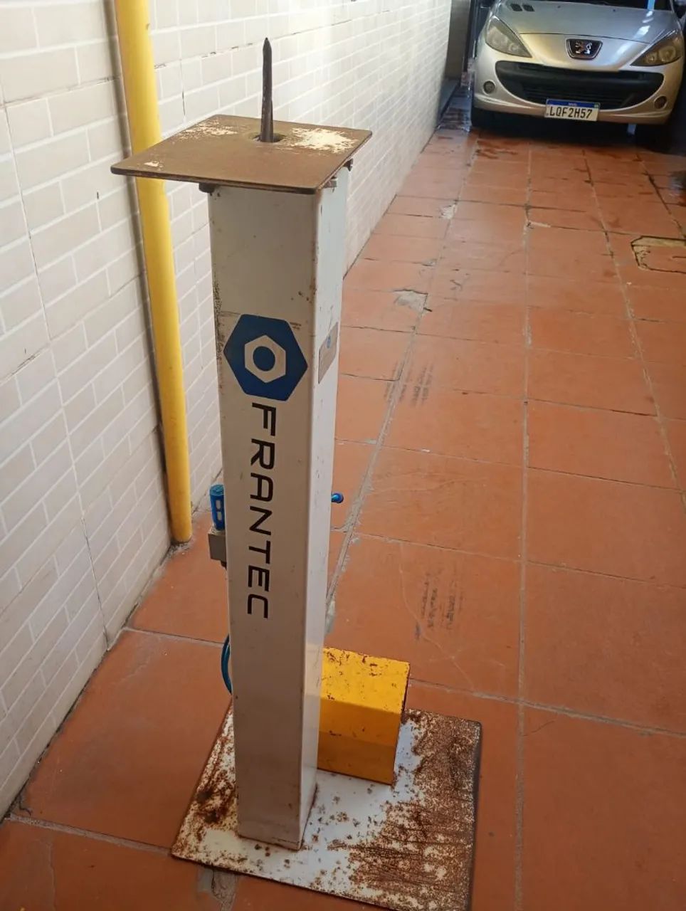 Máquina automática para colocar tira no chinelo  - Foto 3