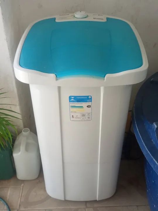 Vendo tanquinho 6 kilos bom estado de conservação  - Foto 3