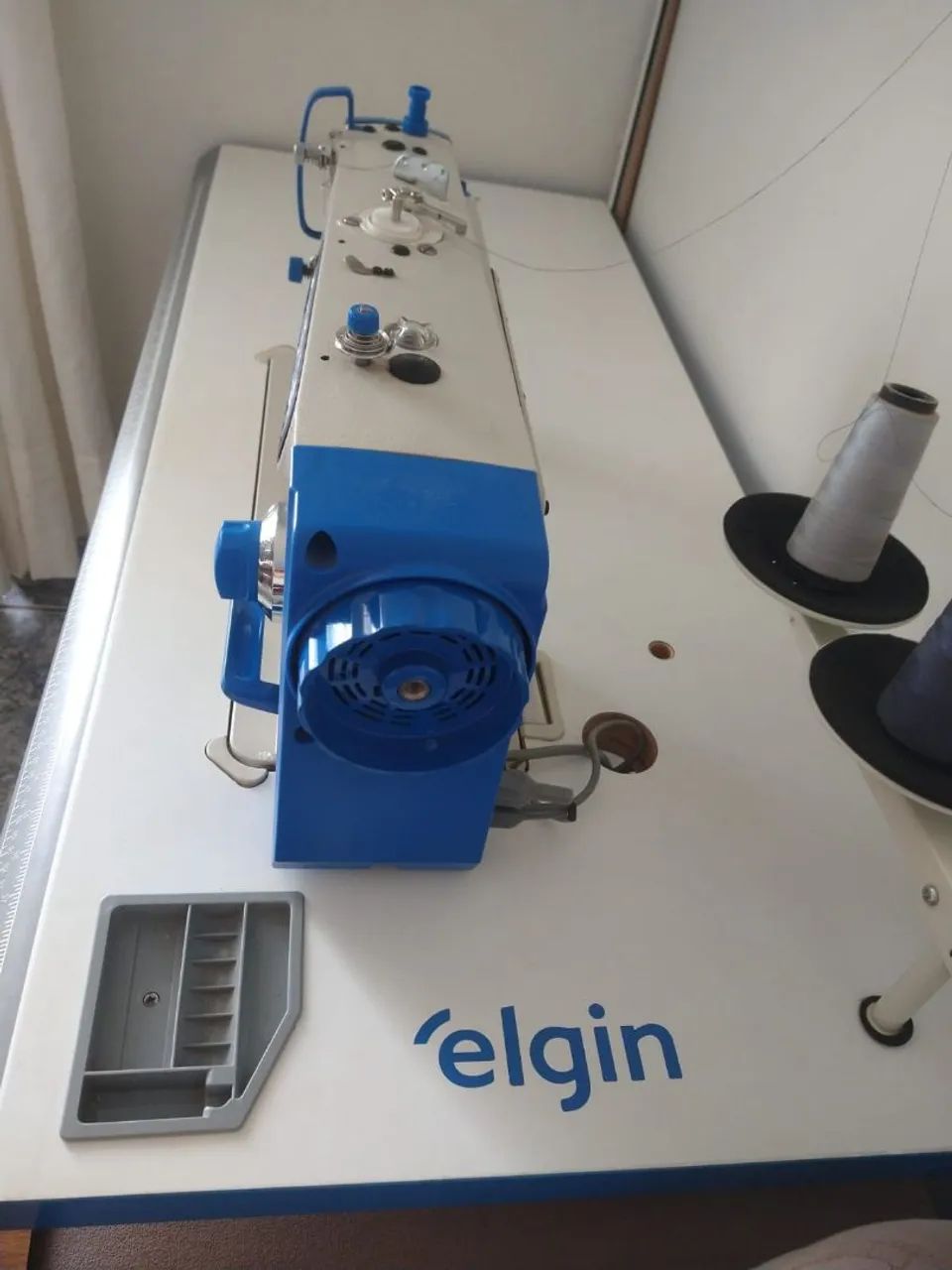 Máquina de costura Elgin Reta - Foto 2