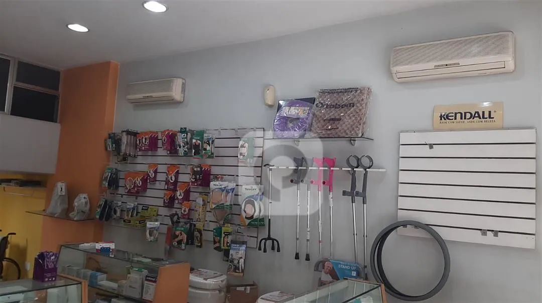 Loja Comercial em Laranjeiras com Ótima Localização e Diversas Possibilidades!