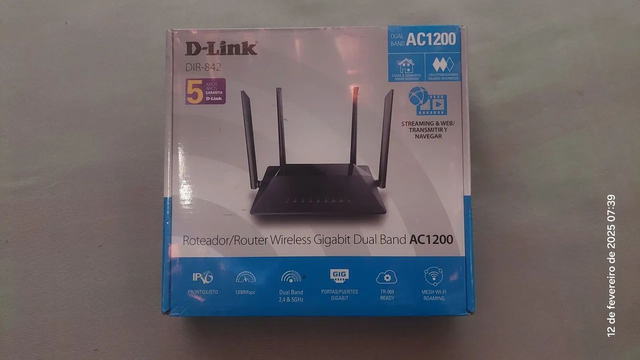 Roteador Wireless Gigabit Dual Band D-Link DIR-842 AC1200