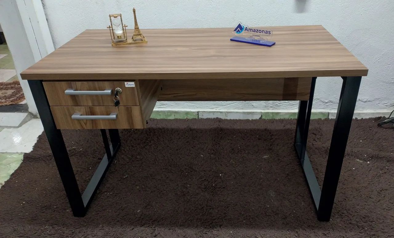 Mesa de Escritório com Gavetas / Pé Quadrado  - Foto 3
