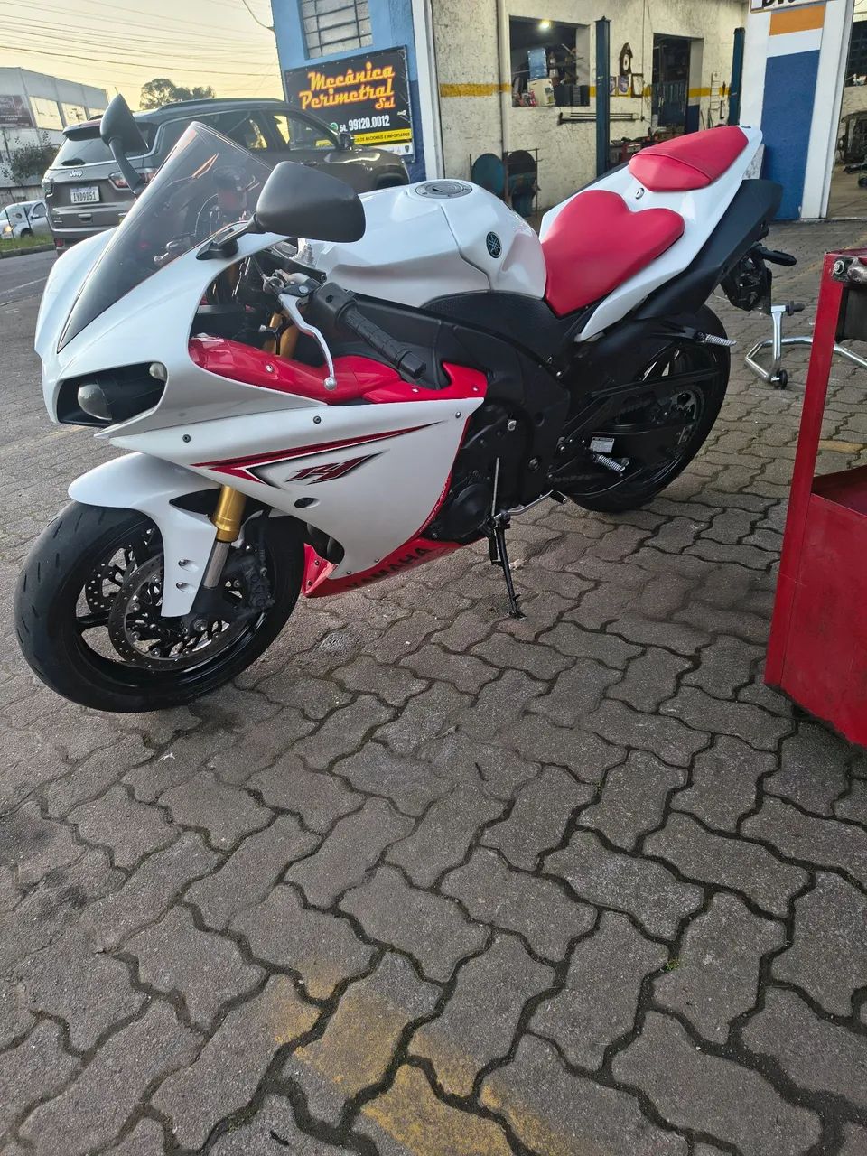 R1 CROSSPLANE  BAIXA KM  - Foto 12