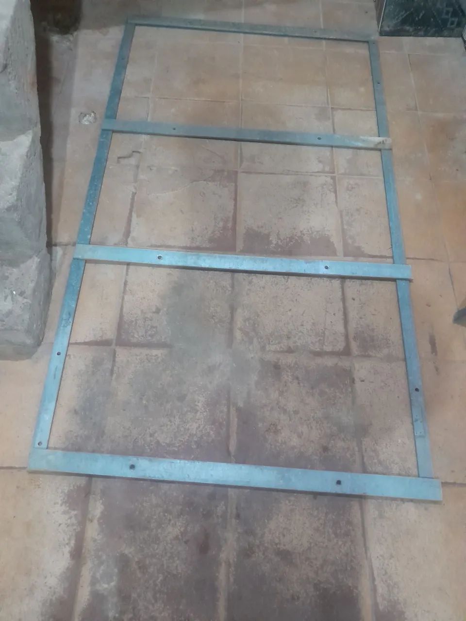 Estrutura para portão de ferro 