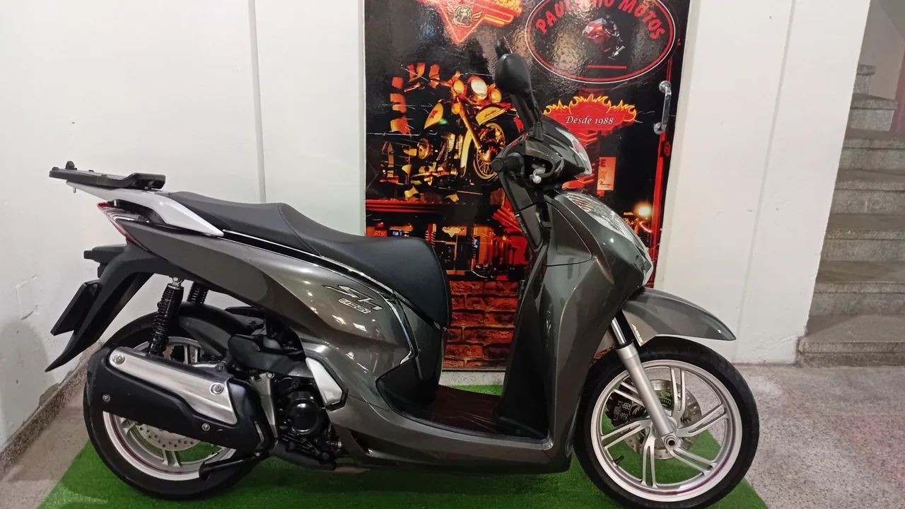 HONDA  SH 300