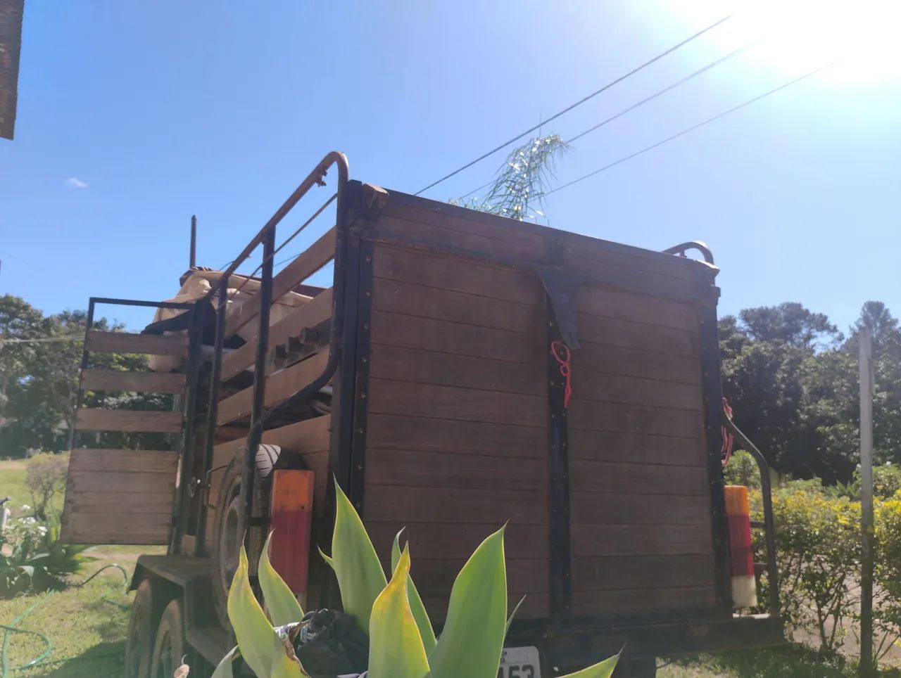 Trailer/ Carretinha trucada para transporte de animais - Foto 4
