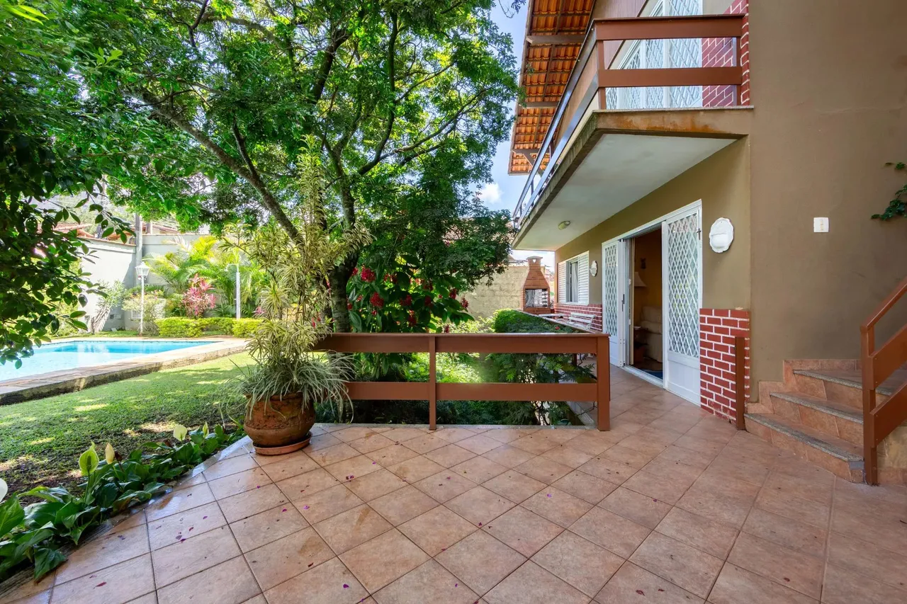 Apartamento com 2 quartos, no bairro Jardim Cascata, em Teresópolis.