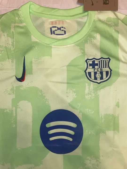Camisas de Futebol Barcelona - Veste M - Foto 3