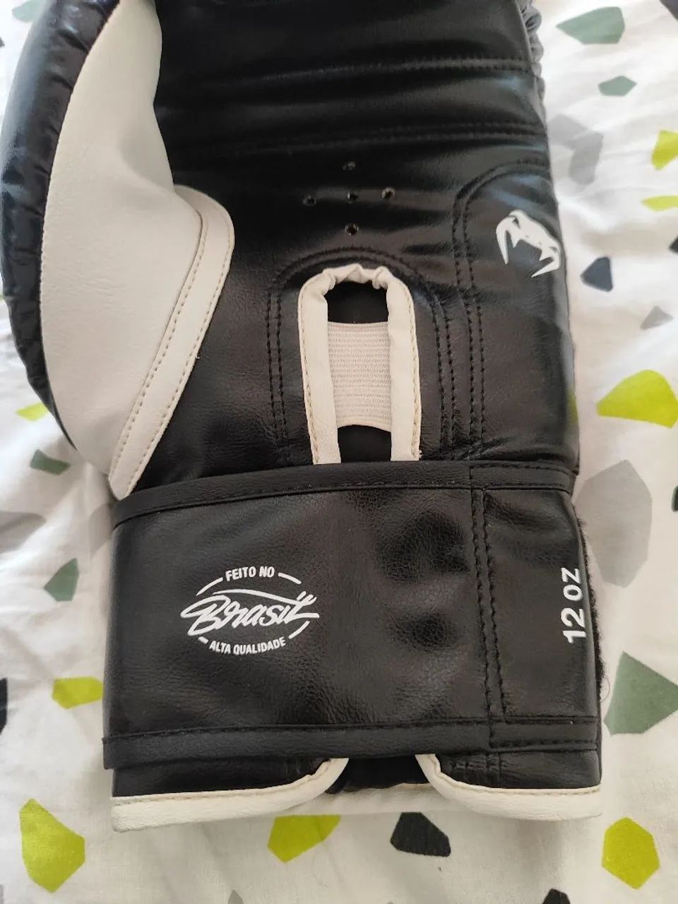 Luva venum giant para muay Thai e boxe 12 oz - Foto 2