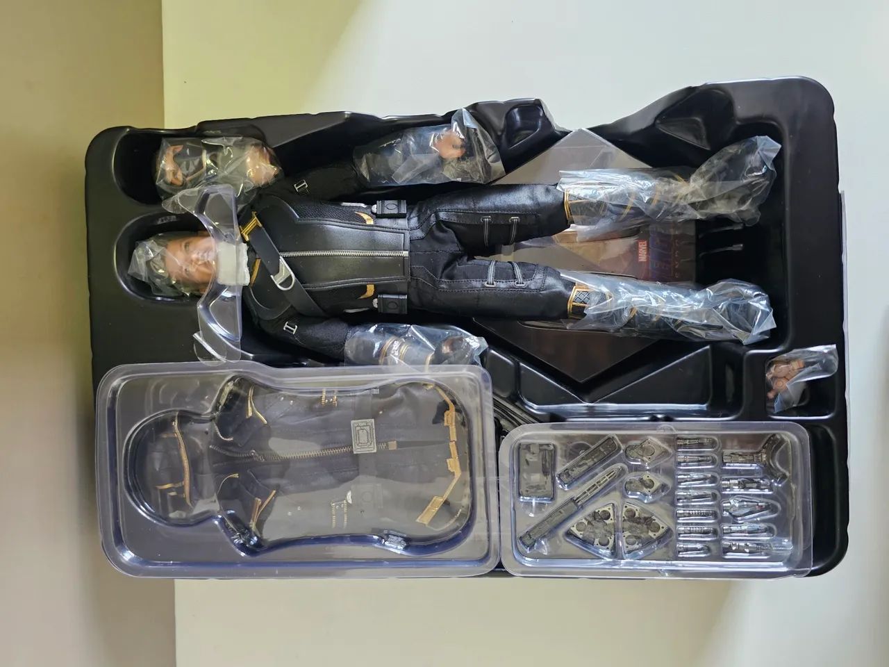 Figura de Ação Hawkeye Deluxe - Avengers Endgame - Foto 3
