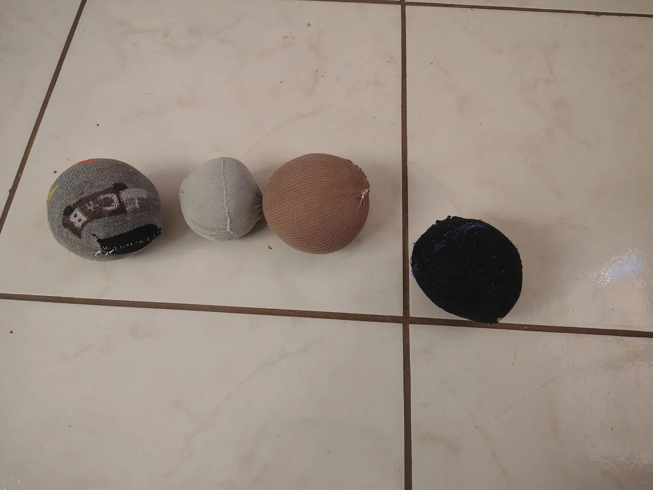 Bolas de queimada  - Foto 2
