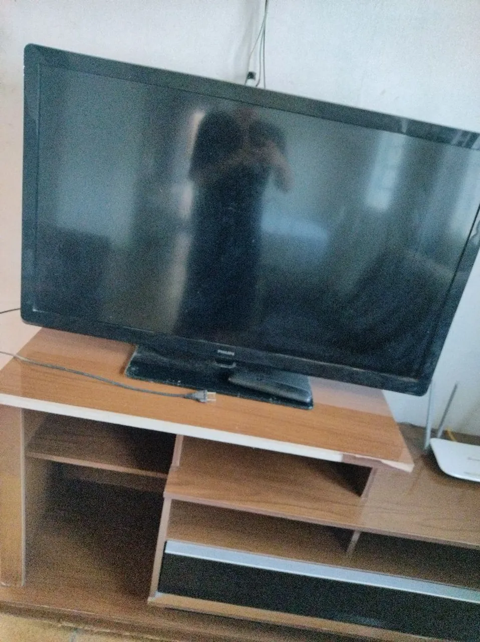 TV PHILIPS - COM DEFEITO NA IMAGEM
