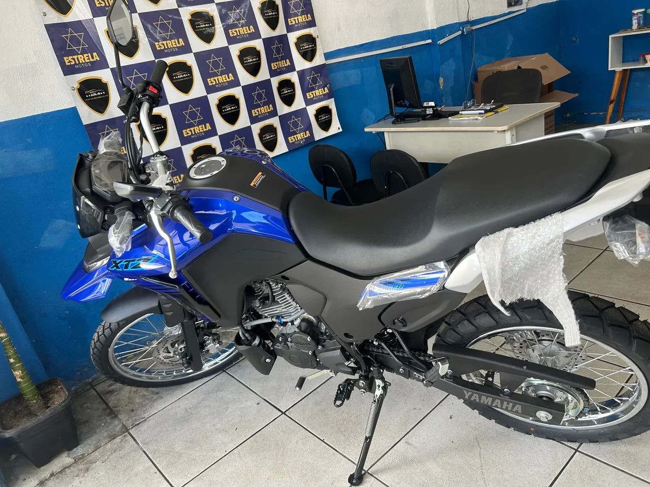 Lander 250 ABS Connected 2026 - Foto 3