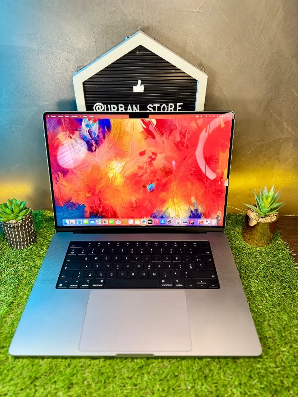 MacBook Pro 16 | M1 PRO | 16gb ram | 512GB SSD-Apple.